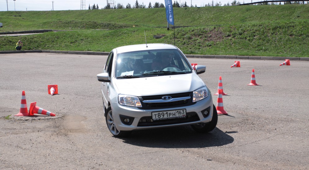 Автомобили Lada будут выпускаться только с ABS