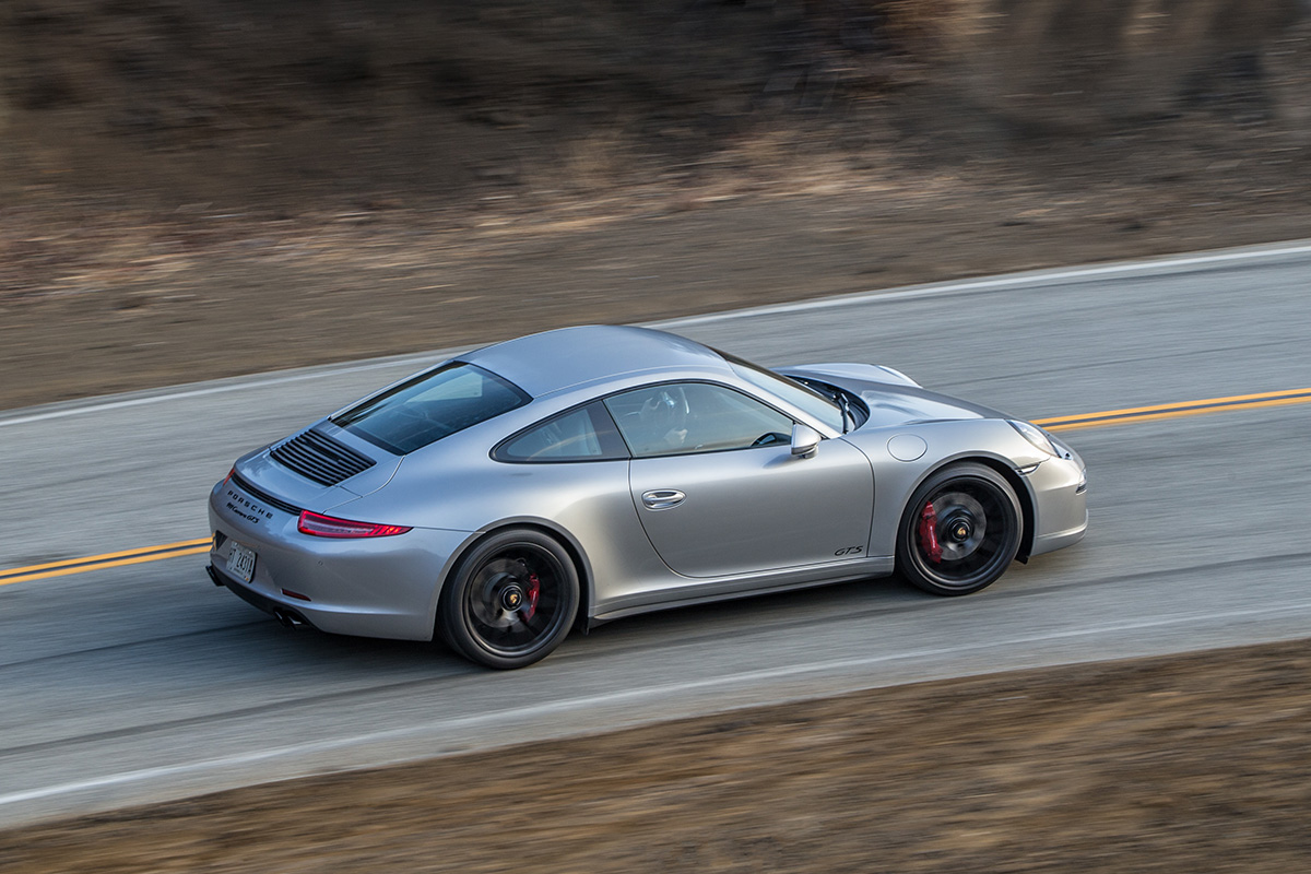Porsche 911 Carrera GTS теперь доступен и в России