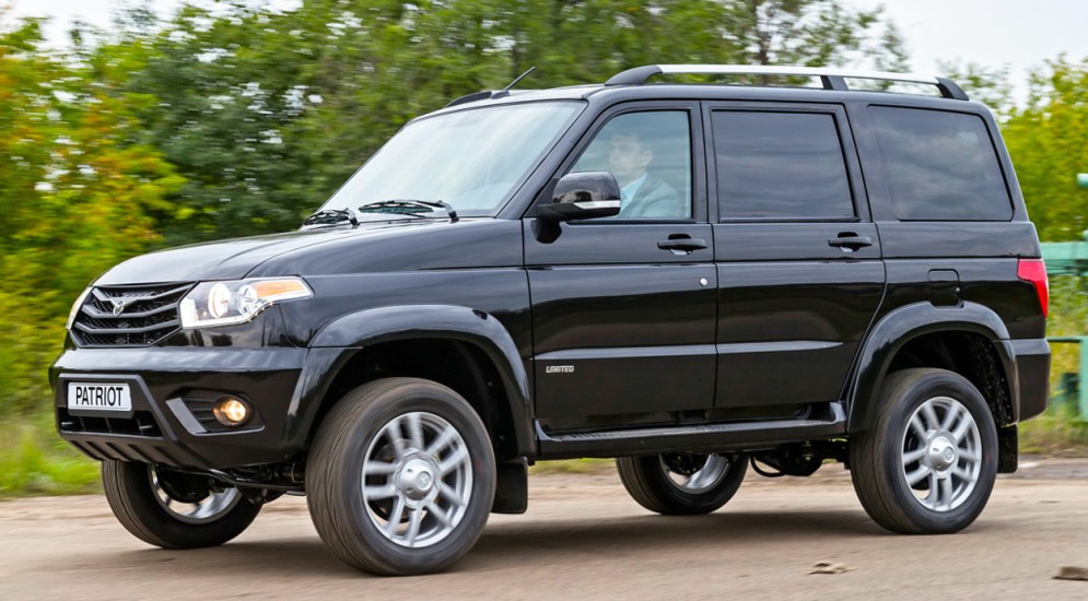 UAZ Patriot можно приобрести со скидкой в 90 тысяч рублей