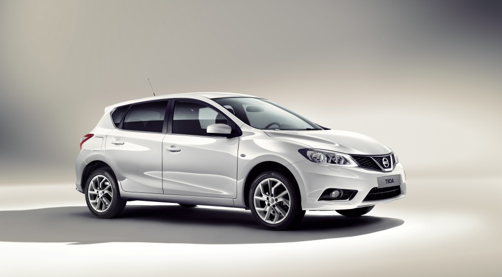 Новенький Nissan Tiida появился в России