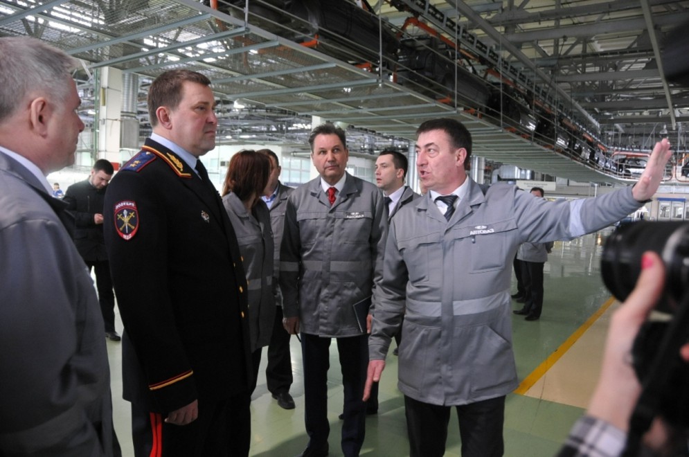Компания АвтоВАЗ выделила свои автомобили для полиции