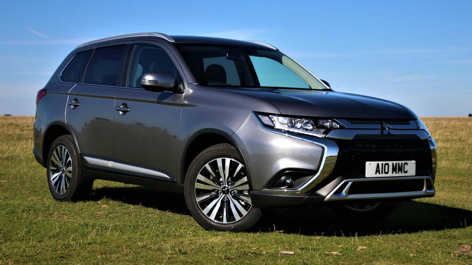 обновленный Mitsubishi Outlander 2020 года