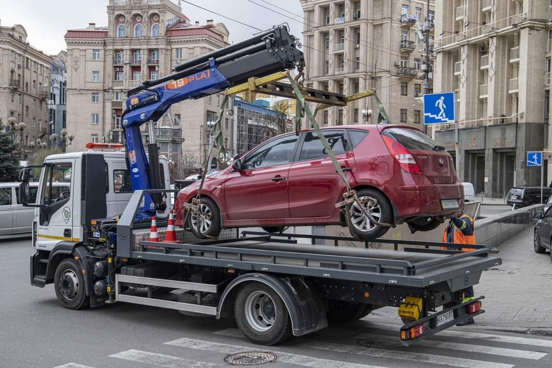 Как проходит процесс эвакуации автомобиля: от звонка до выгрузки