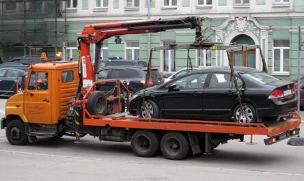 Как проходит процесс эвакуации автомобиля: от звонка до выгрузки